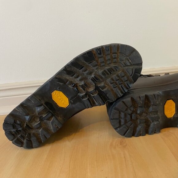 Ladies size 7 wide LL Bean Cresta Hiking Boots. - Picture 5 of 8